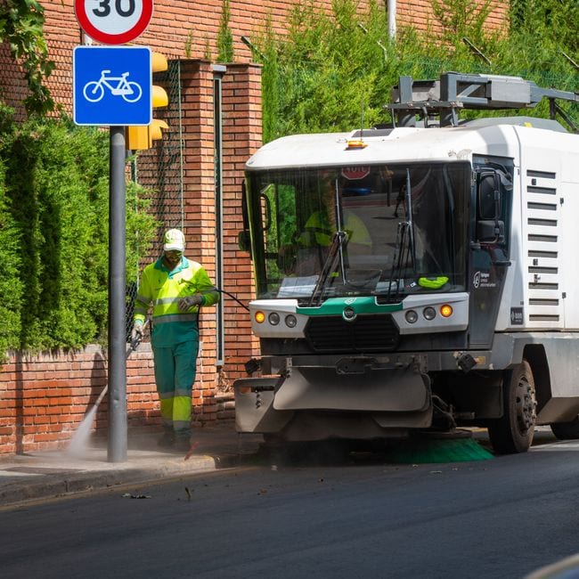 Council and commercial work: a machine for the open ground, a wand for the edges.