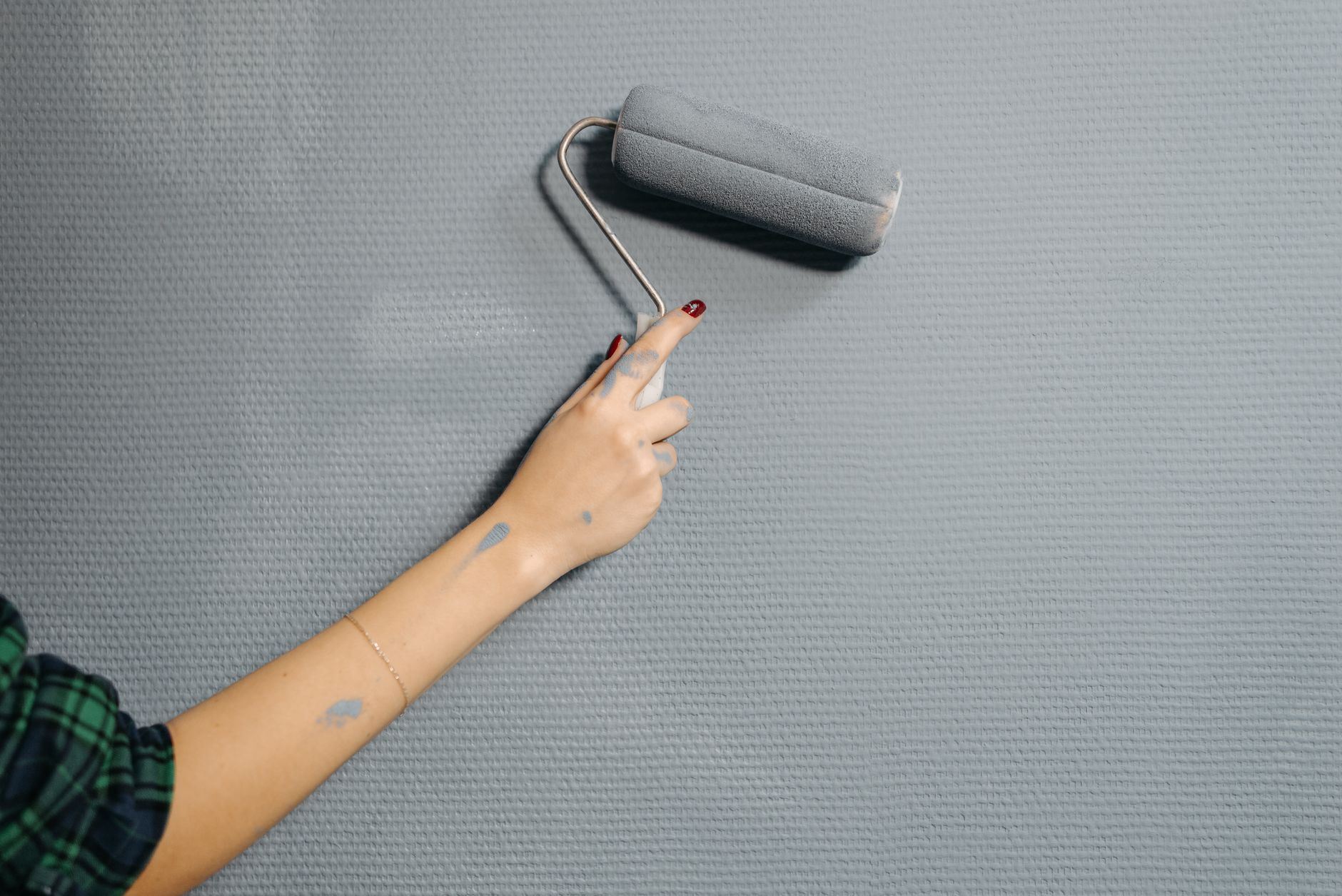 Wall painting, from one feature wall to a whole room