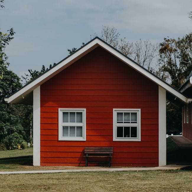 Cladding and frames in two colours, with the line between them cut once.